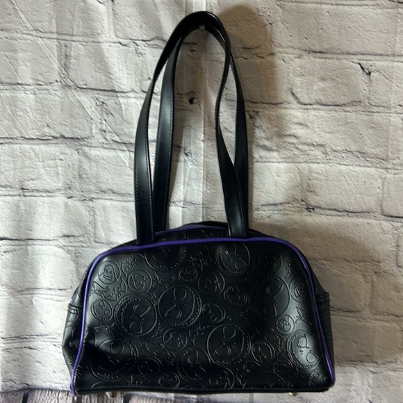 Night Before Christmas black purse w/ purple lining. In great condition,no flaws - Picture 2 of 10